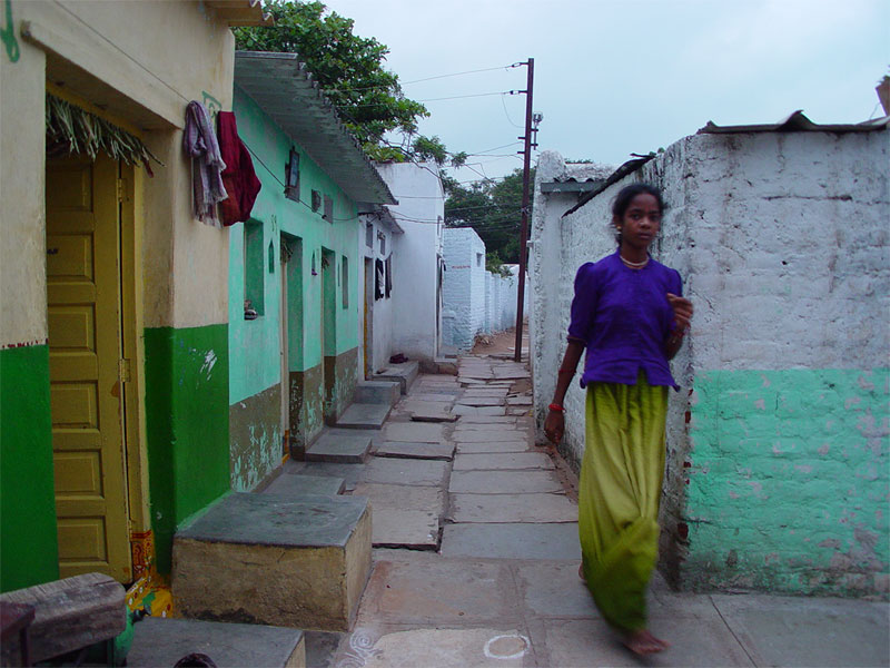 �z�e���̖T�ɂ���H�n